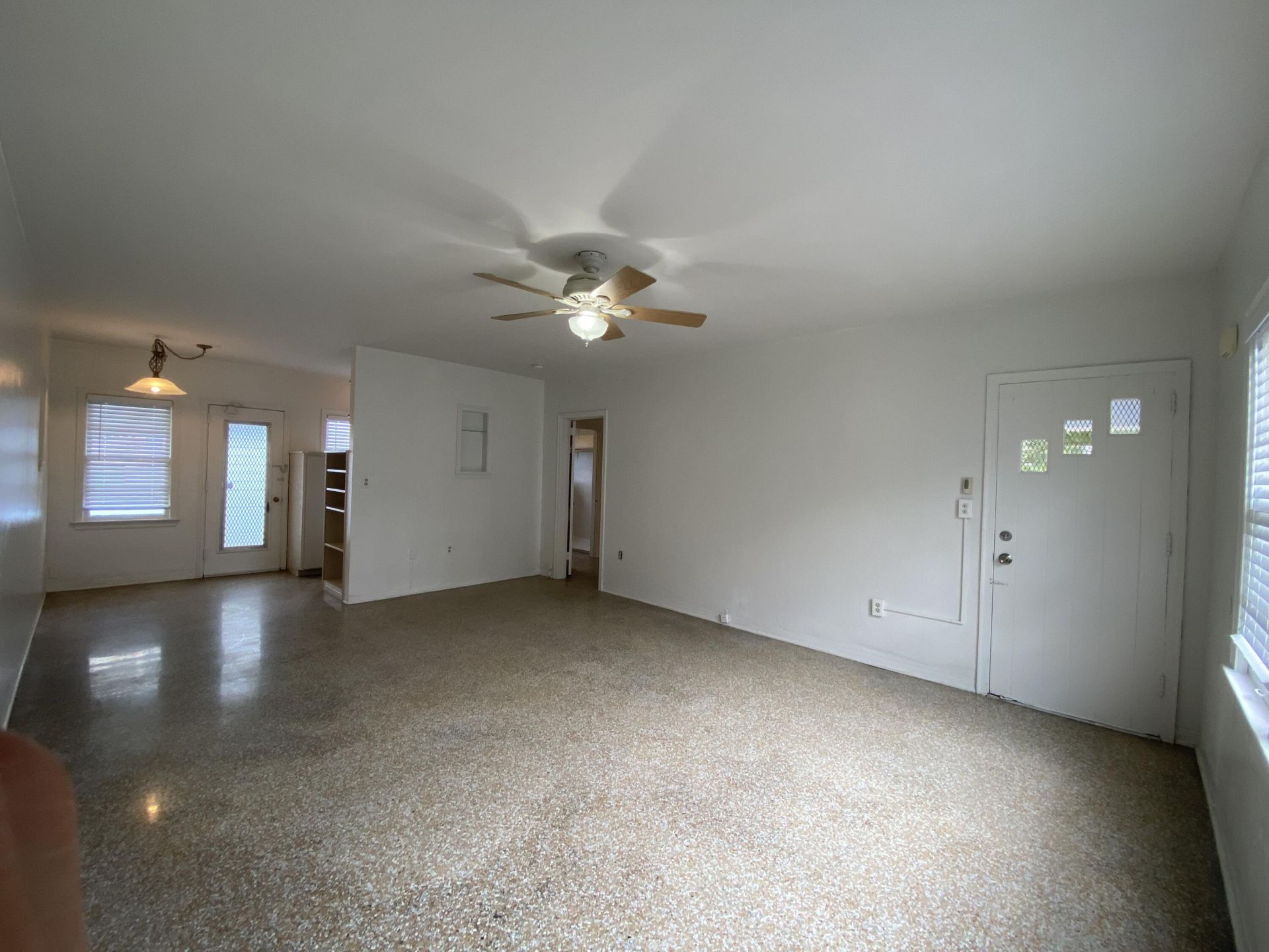 1020 NE 3rd Street, Unit 1020, Fort Lauderdale, FL 33301 Photo
