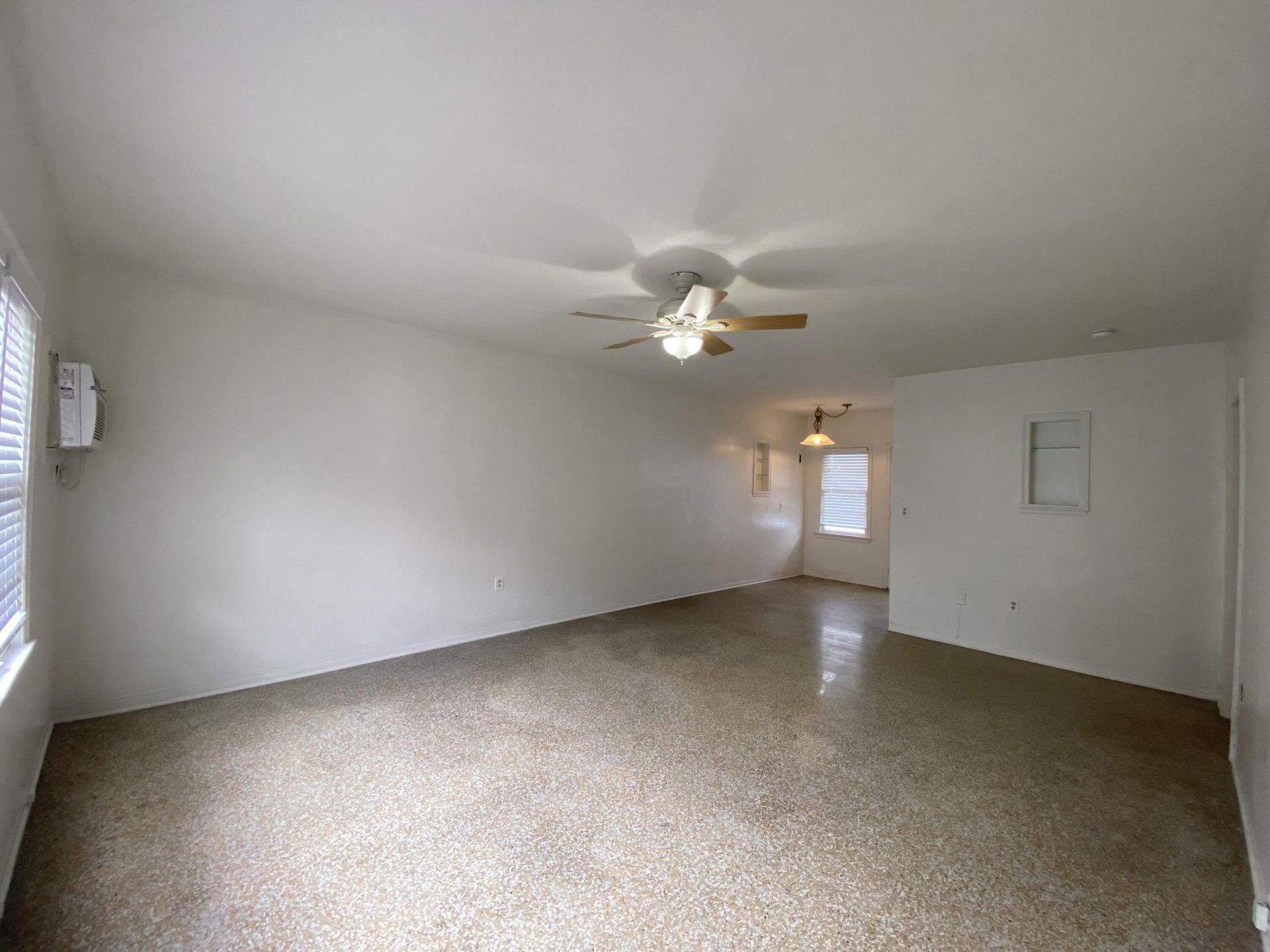 1020 NE 3rd Street, Unit 1020, Fort Lauderdale, FL 33301 Photo