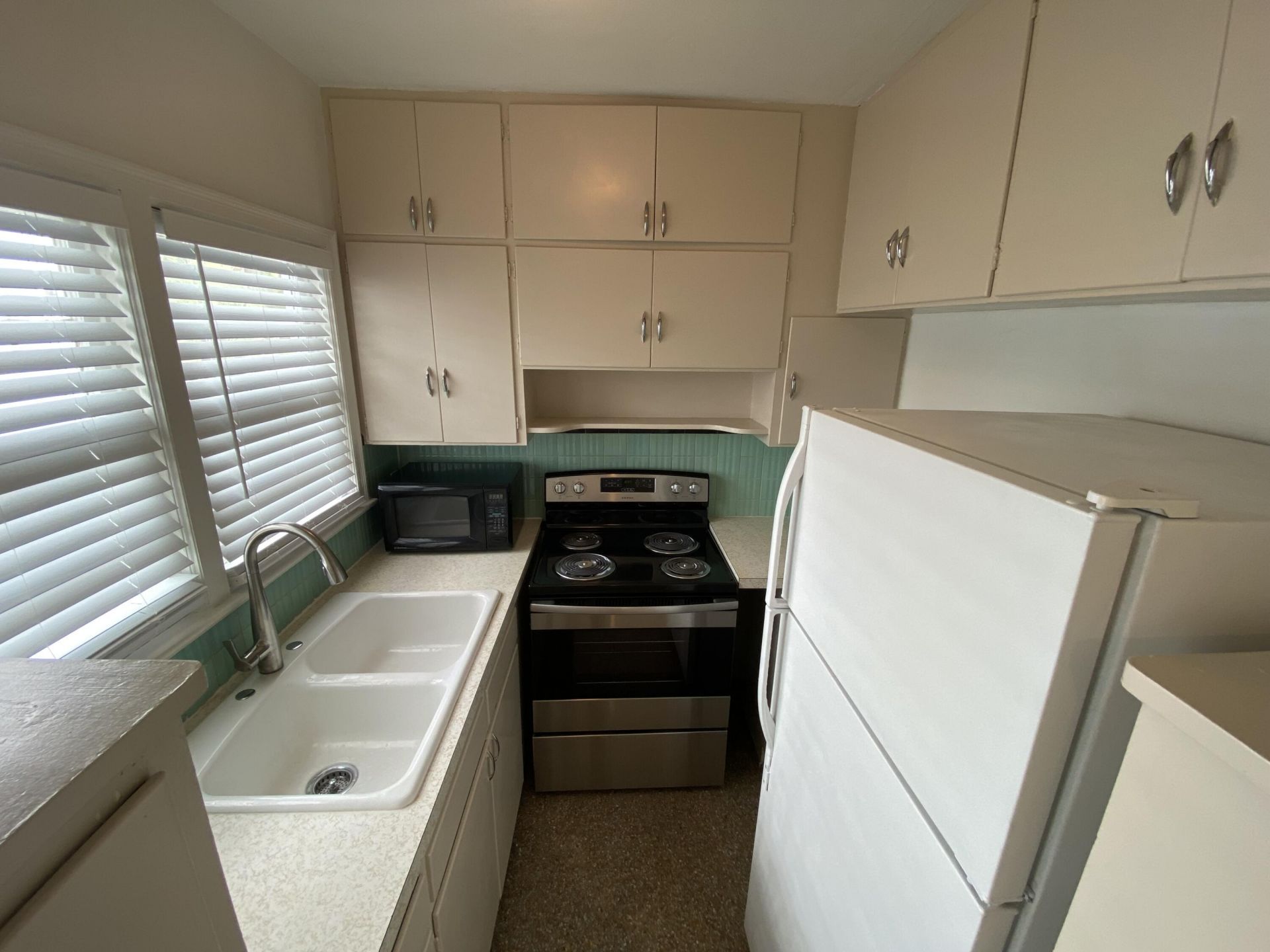 1020 NE 3rd Street, Unit 1020, Fort Lauderdale, FL 33301 Photo