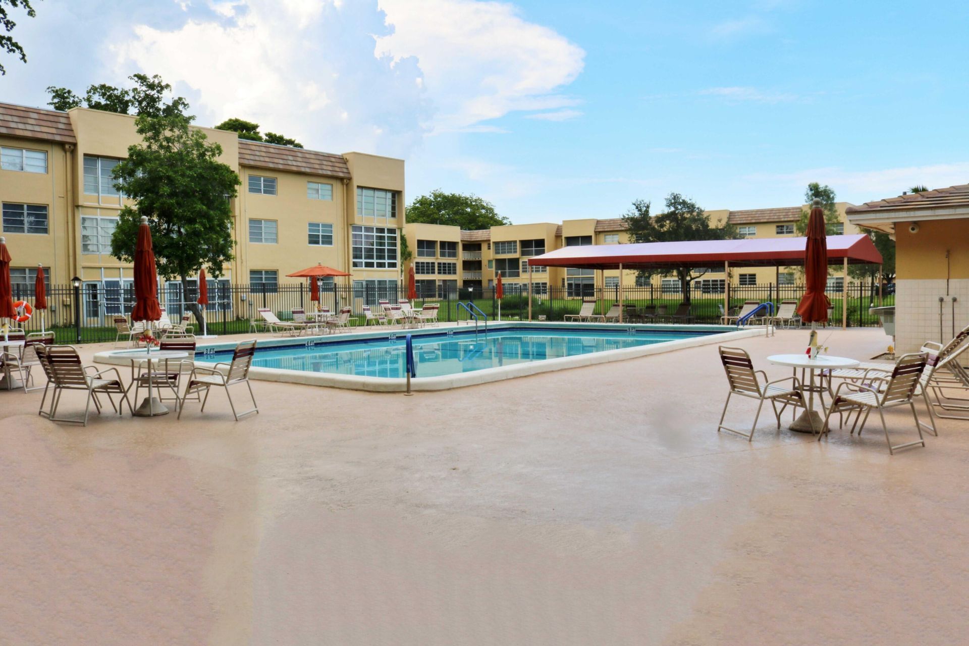 6000 NW 64th Avenue, Unit 303, Tamarac, FL 33319 Photo