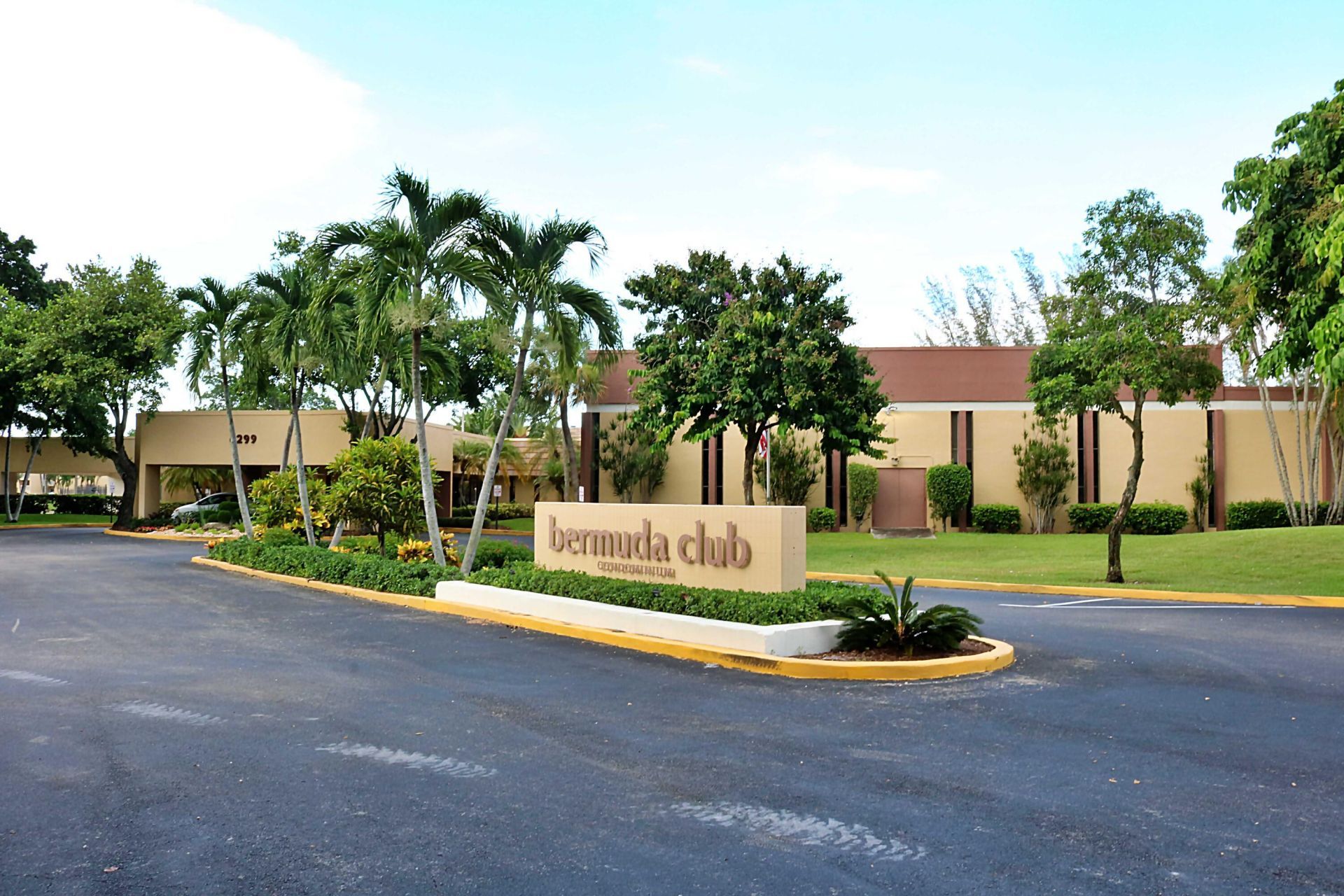 6000 NW 64th Avenue, Unit 303, Tamarac, FL 33319 Photo