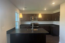 3083 Harborview Drive photo 4