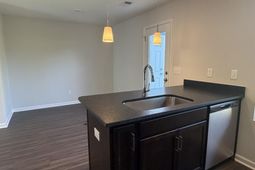 3083 Harborview Drive photo 4