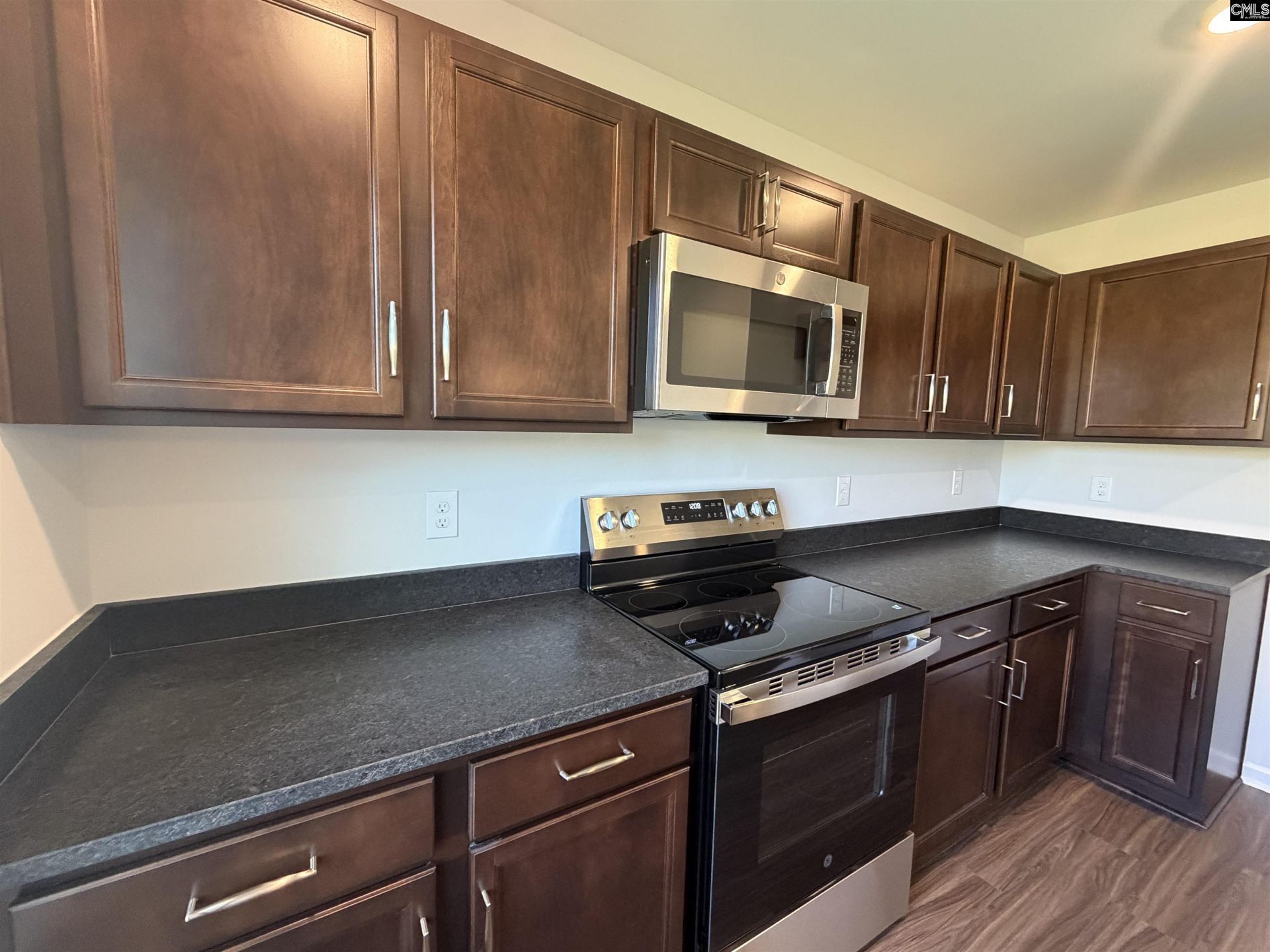 3083 Harborview Drive Photo 5