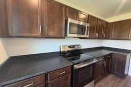 3083 Harborview Drive photo 4