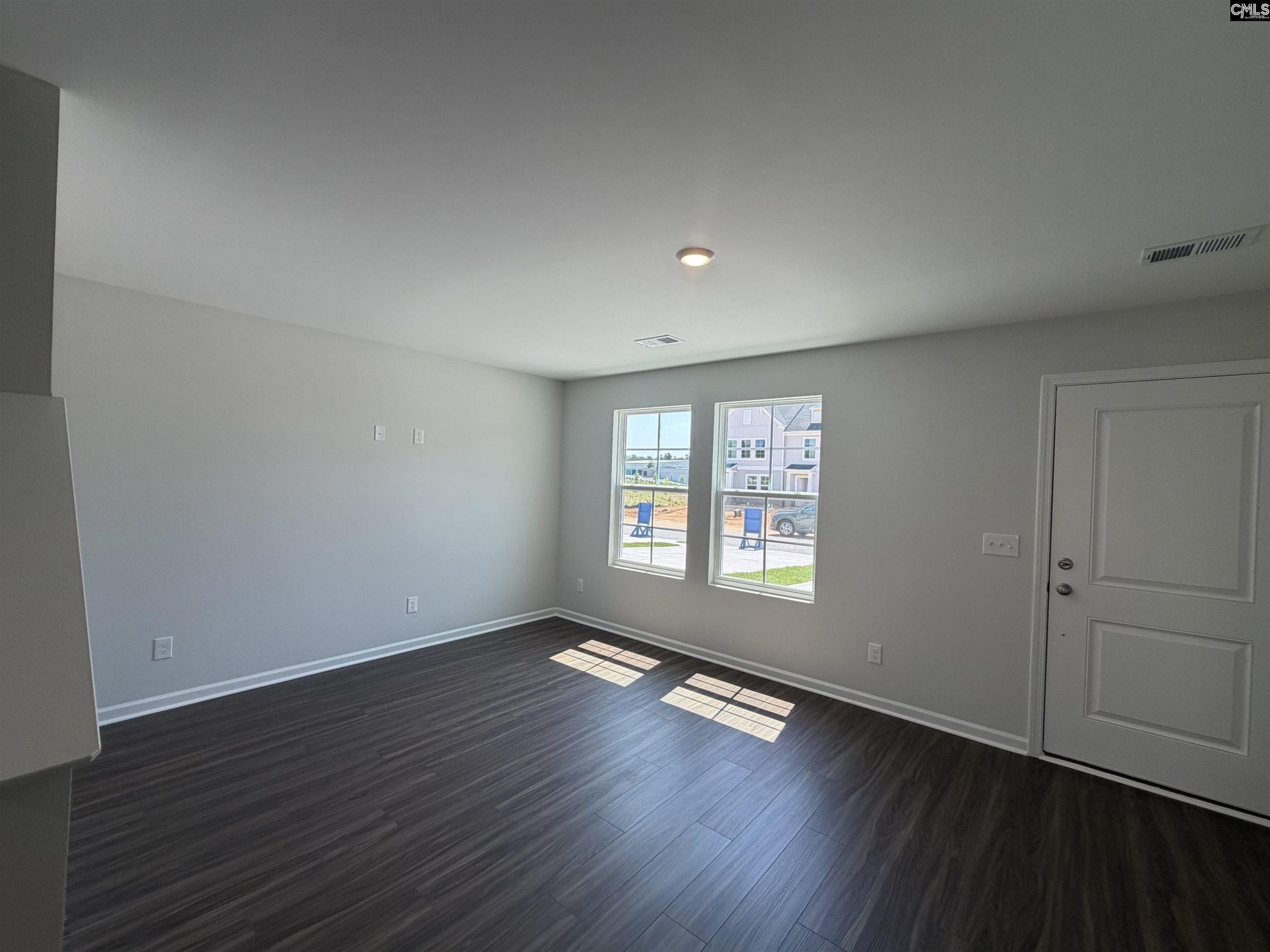 3083 Harborview Drive Photo 7