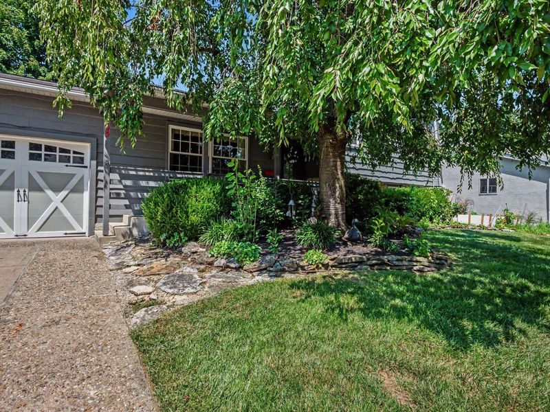 105 Granby Place W, Westerville, OH 43081 Photo 2
