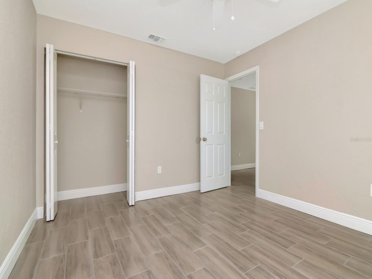 1207 62nd Avenue E, Bradenton, FL 34203 Photo
