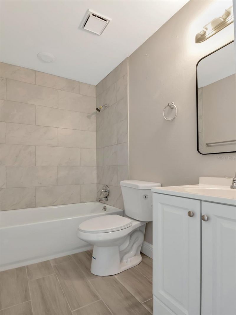 1207 62nd Avenue E, Bradenton, FL 34203 Photo