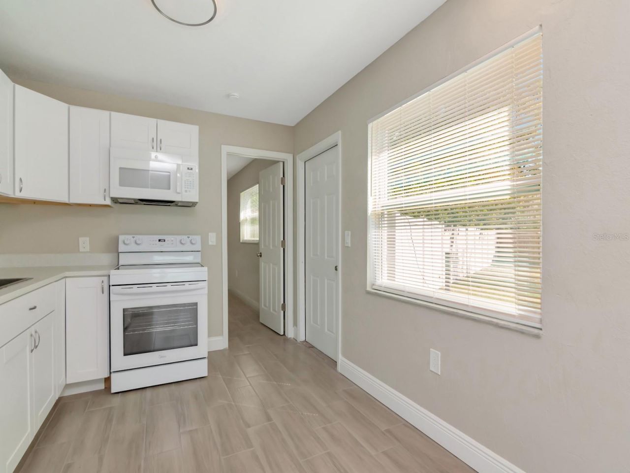 1207 62nd Avenue E, Bradenton, FL 34203 Photo