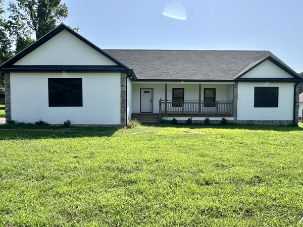 50 Sonoma Dr , Fayetteville, TN 37334
