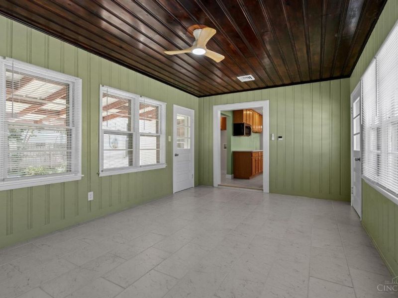 125 W Fancy, Blanchester, OH 45107 Photo 22