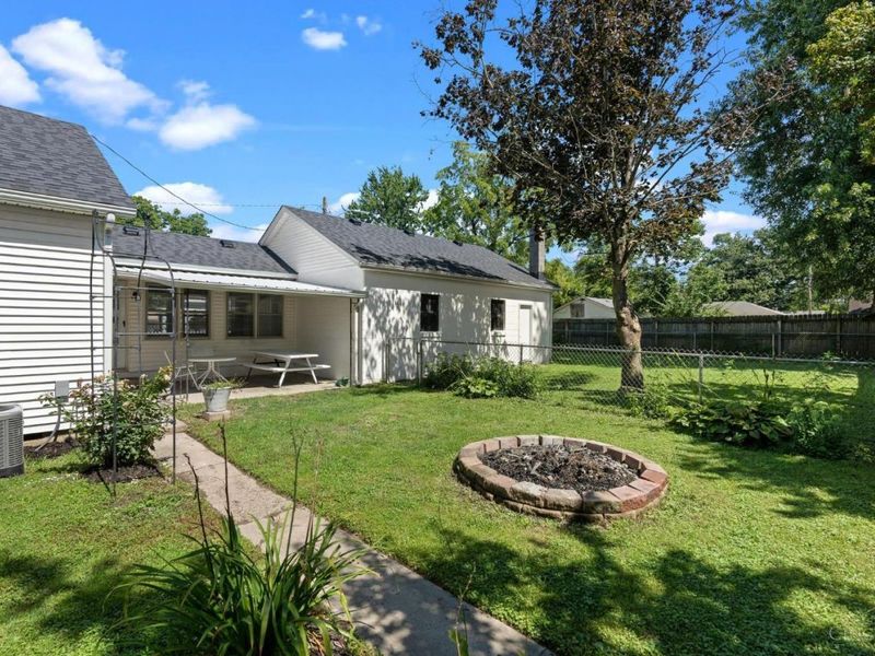 125 W Fancy, Blanchester, OH 45107 Photo 7