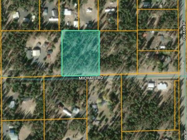 6101 Michael Road, La Pine, OR 97739