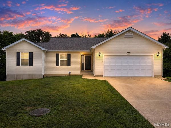808 Big Red Court , Warrenton, MO 63383