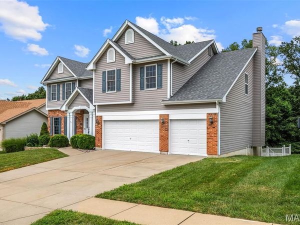 4185 Stonecroft Drive, St Charles, MO 63304