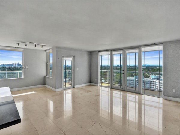 1351 NE Miami Gardens Dr, Unit PH15E, Miami, FL 33179