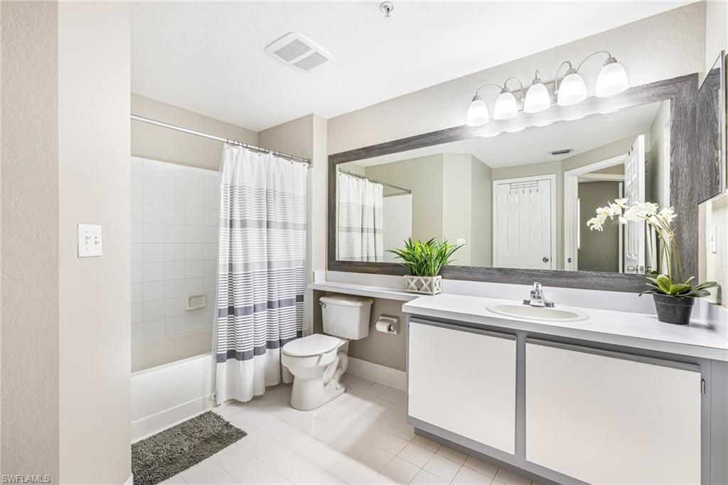 6481 Aragon Way , Unit 305, Fort Myers, FL 33966 Photo