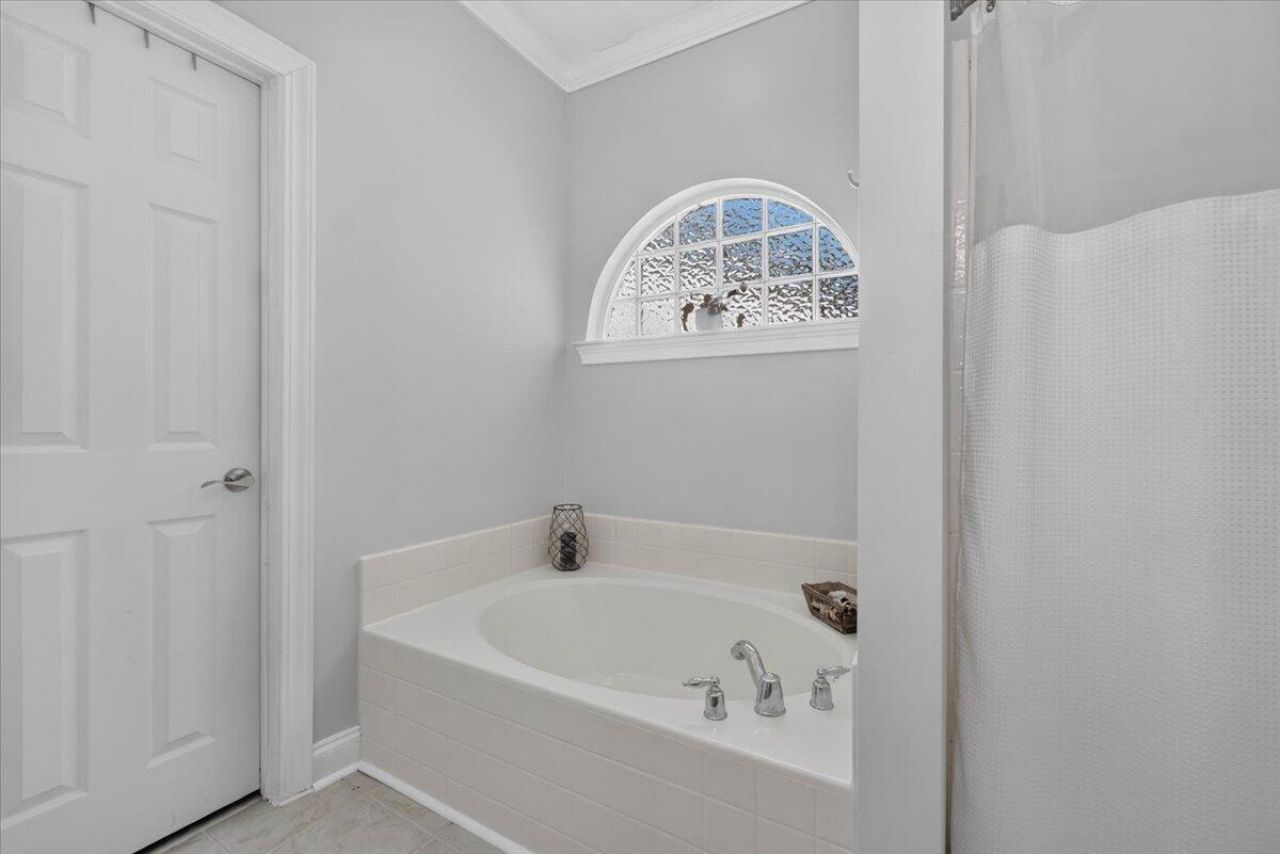 156 Willowbend Lane Photo 32