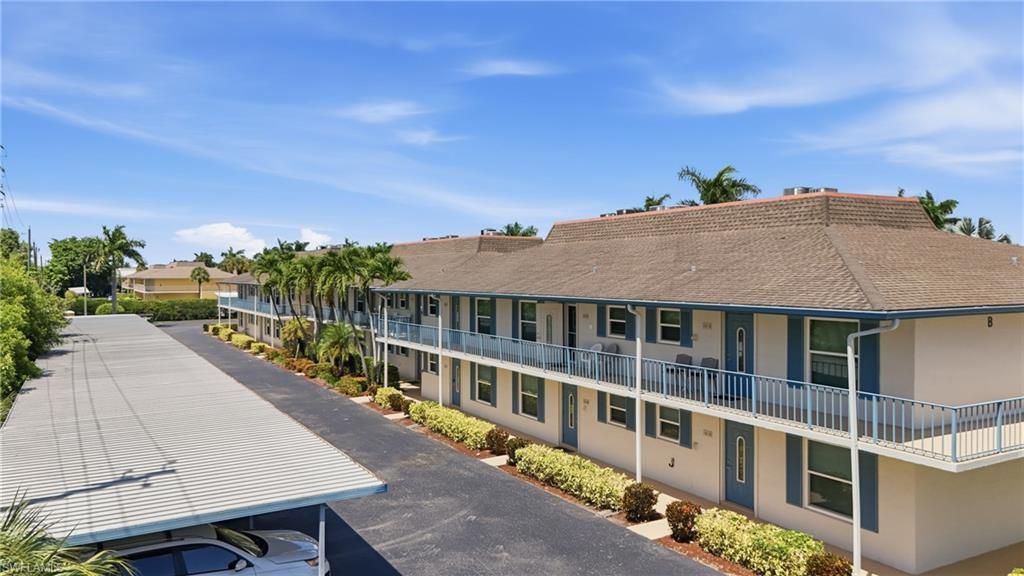 325 Charlemagne Blvd , Unit 204B, Naples, FL 34112 Photo