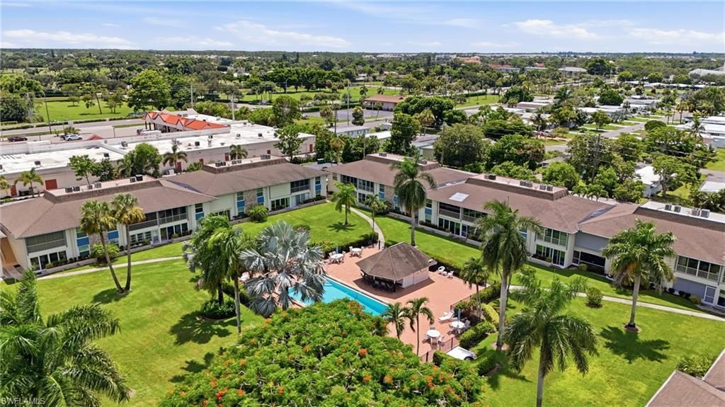 325 Charlemagne Blvd , Unit 204B, Naples, FL 34112 Photo