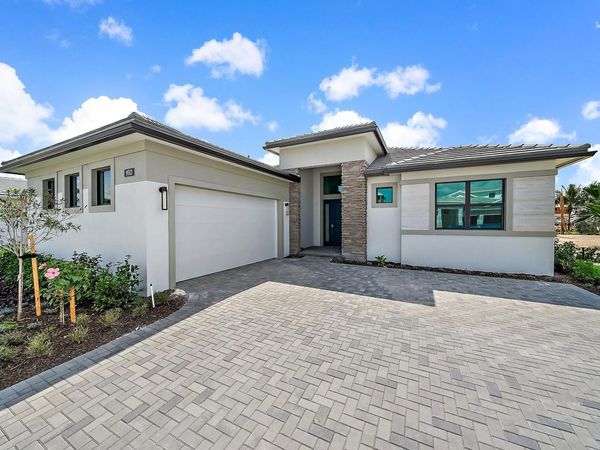 9513 St Germain Drive, Palm Beach Gardens, FL 33412