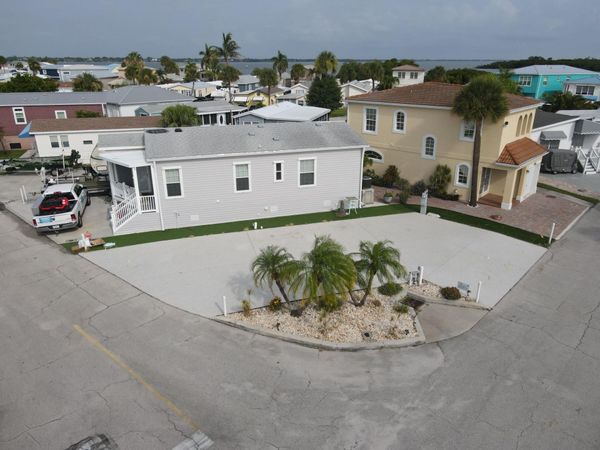 485 NETTLES Boulevard, Jensen Beach, FL 34957