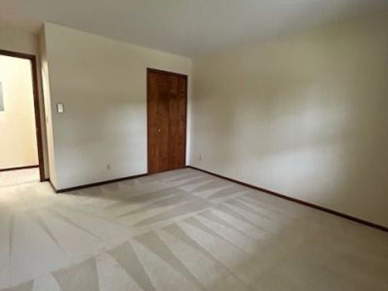 119 Burlington Oval Drive, Unit 10, Chardon, OH 44024 Photo 17