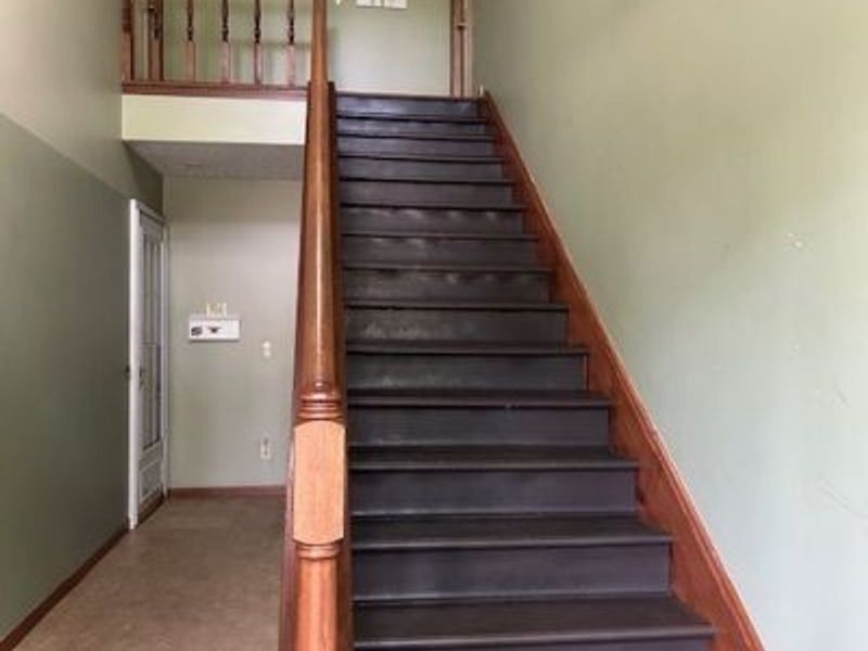 119 Burlington Oval Drive, Unit 10, Chardon, OH 44024 Photo 5