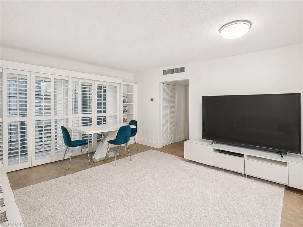 2350 W 1st St , Unit 303, Fort Myers, FL 33901 Photo