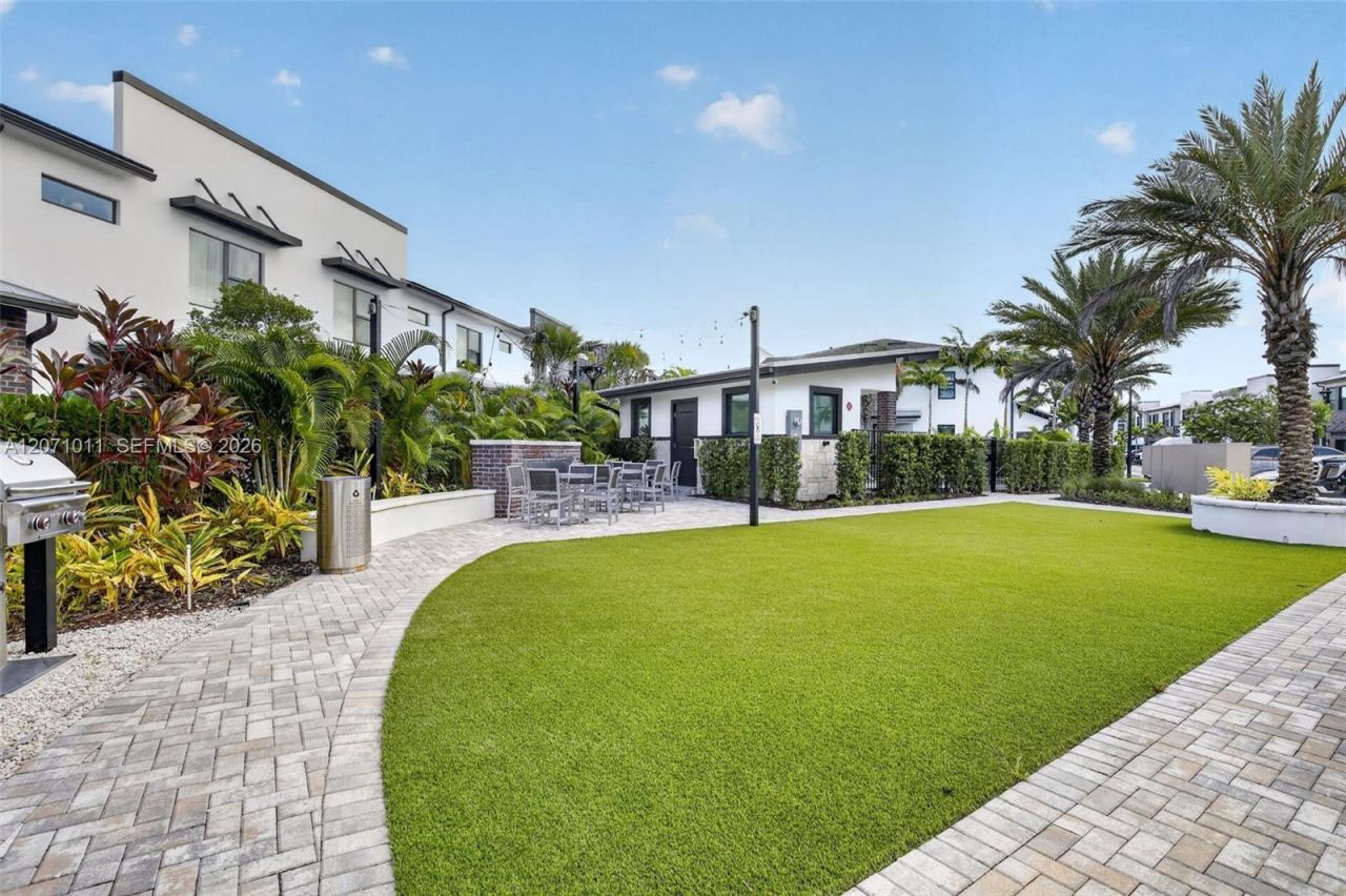 771 NW 84th Ter , Plantation, FL 33324 Photo