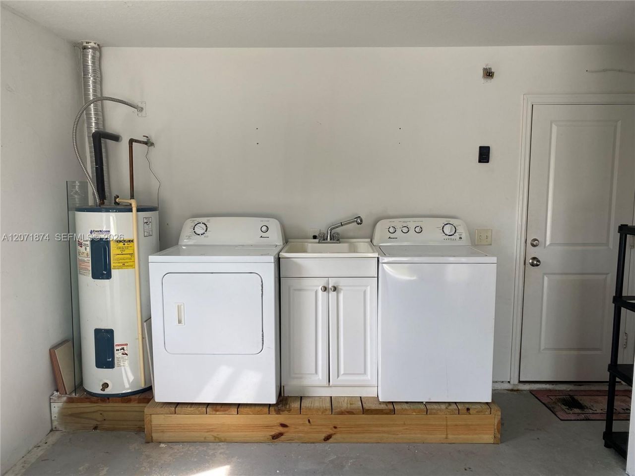 1672 Thumb Point Dr, Fort Pierce, FL 34949 Photo