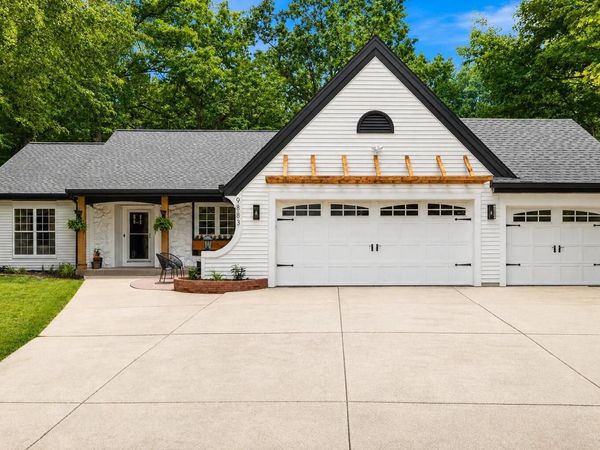 9883 S 35th STREET, Franklin, WI 53132