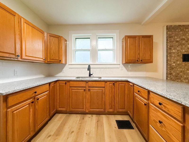 36006 Hocking Drive , Logan, OH 43138 Photo 10
