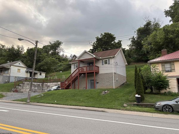 521 Pennsylvania Avenue, Fairmont, WV 26554