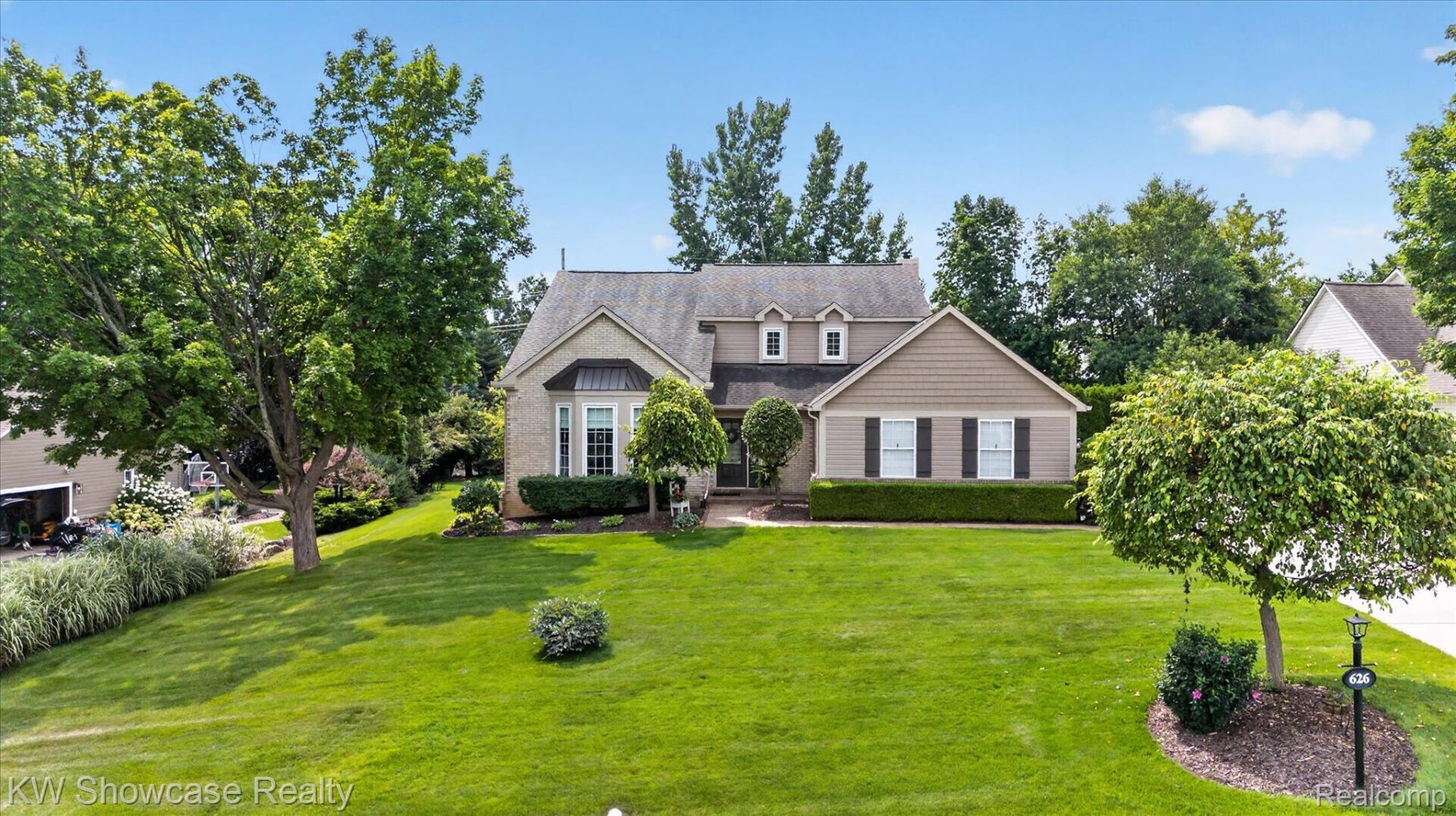 626 River Oaks Drive, Milford Township, Mi 48381 Main Photo