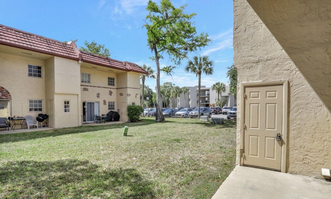 3056 Riverside Drive, Unit c6, Coral Springs, FL 33065 Photo