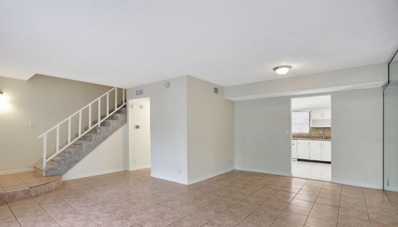 3056 Riverside Drive, Unit c6, Coral Springs, FL 33065 Photo