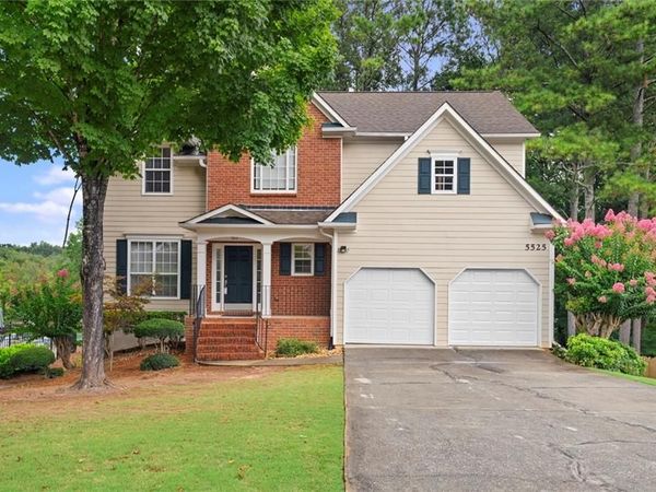 5525 Shepherds Pond , Alpharetta, GA 30004