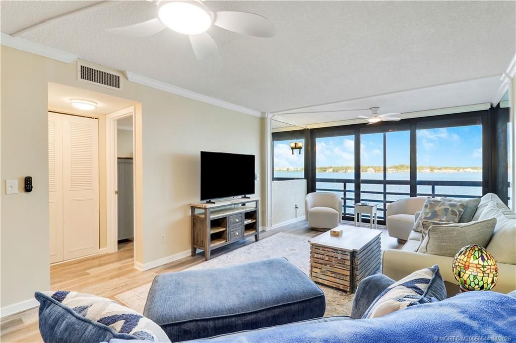 1950 SW Palm City Road, Unit 8-302, Stuart, FL 34994 Photo