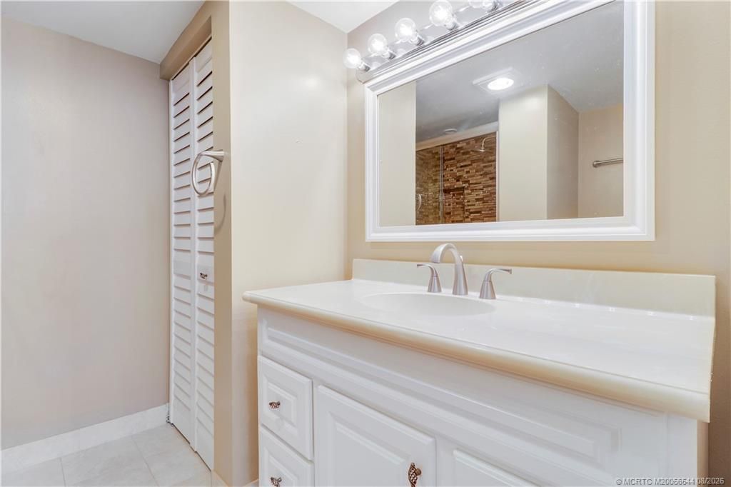 1950 SW Palm City Road, Unit 8-302, Stuart, FL 34994 Photo