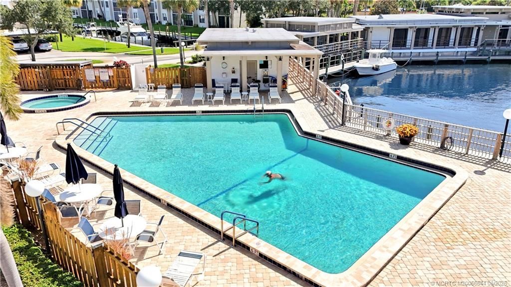 1950 SW Palm City Road, Unit 8-302, Stuart, FL 34994 Photo