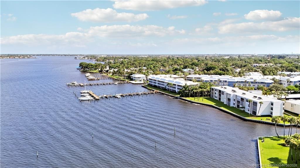 1950 SW Palm City Road, Unit 8-302, Stuart, FL 34994 Photo