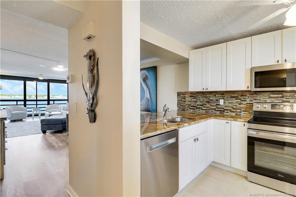 1950 SW Palm City Road, Unit 8-302, Stuart, FL 34994 Photo