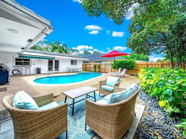 6421 NE 22nd Ave , Fort Lauderdale, FL 33308