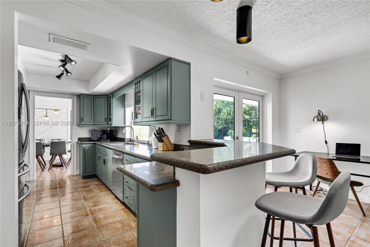 6421 NE 22nd Ave, Fort Lauderdale, FL 33308 Photo