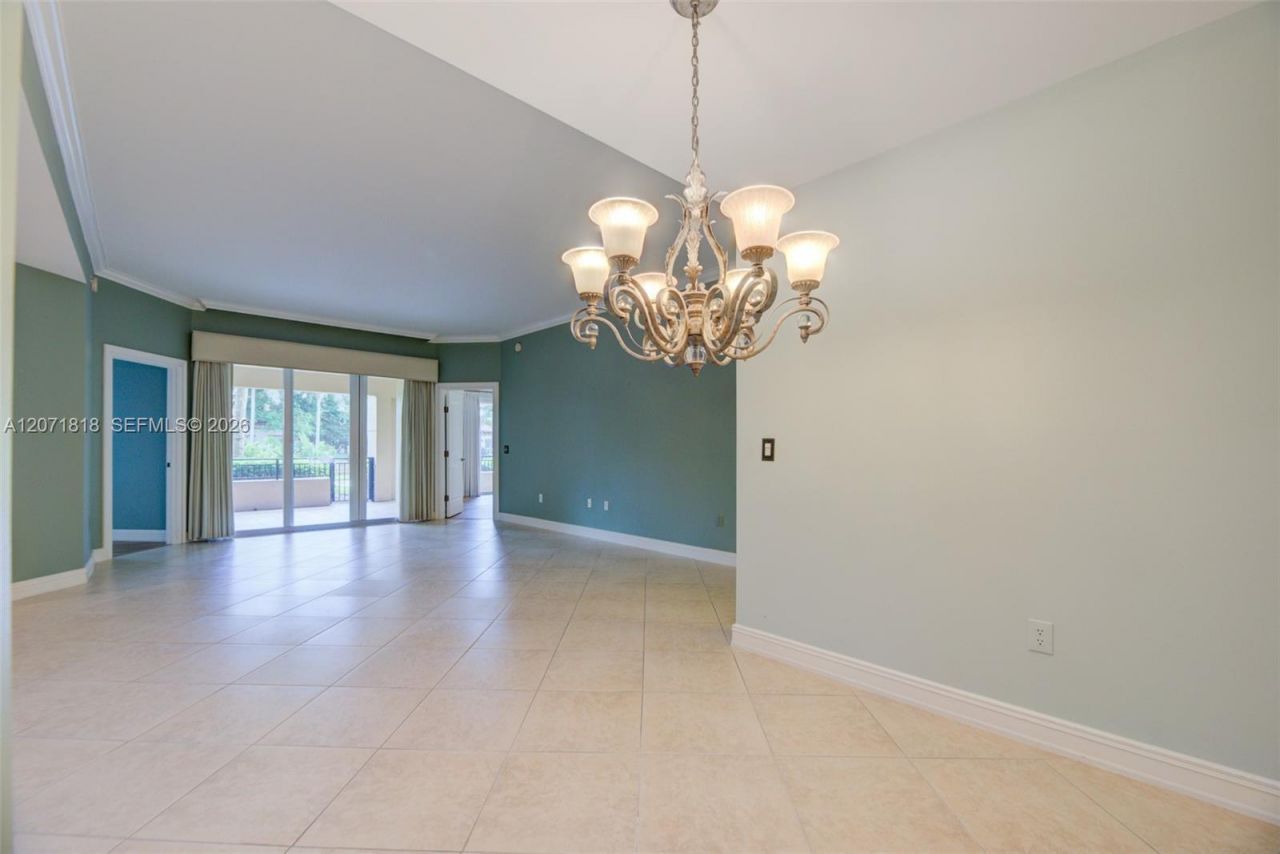 16135 Emerald Estates Dr, Unit 165, Weston, FL 33331 Photo