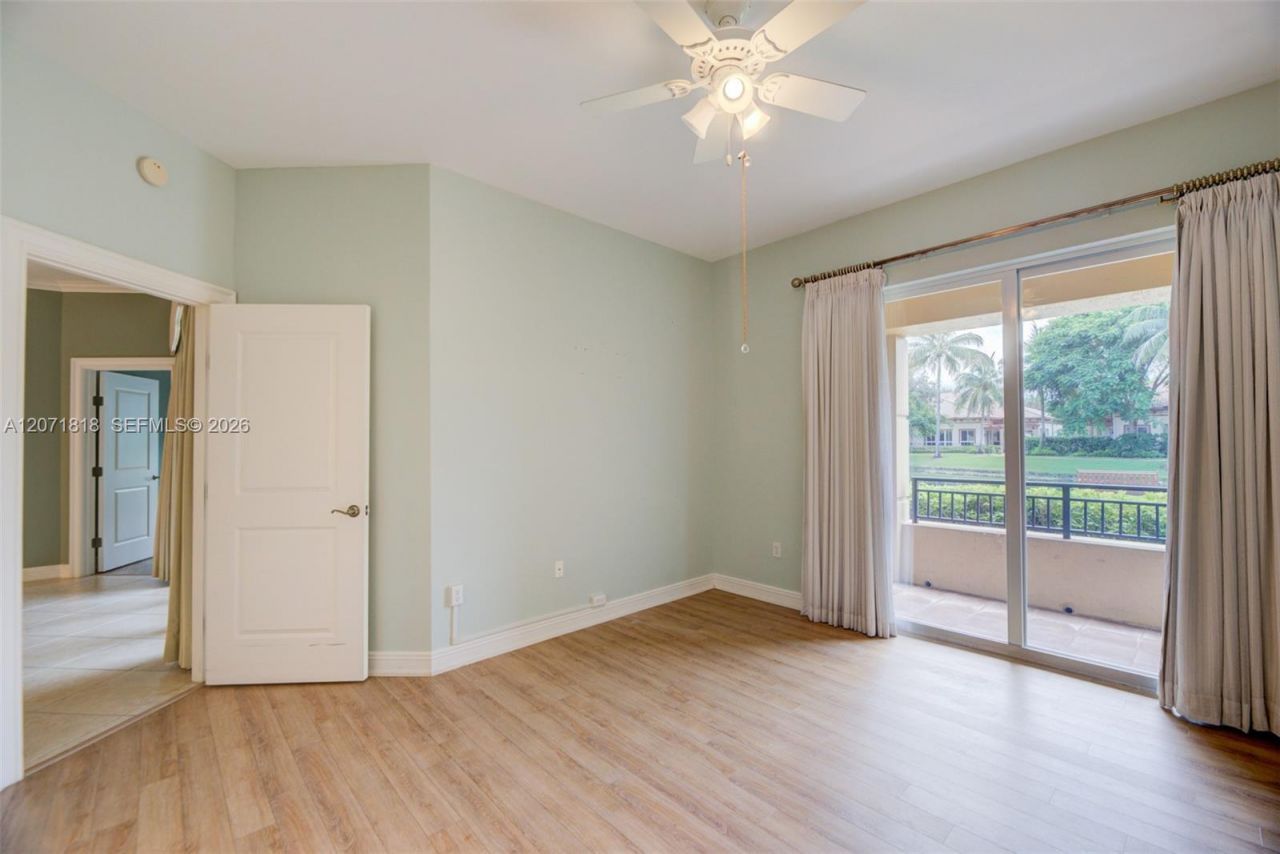 16135 Emerald Estates Dr, Unit 165, Weston, FL 33331 Photo