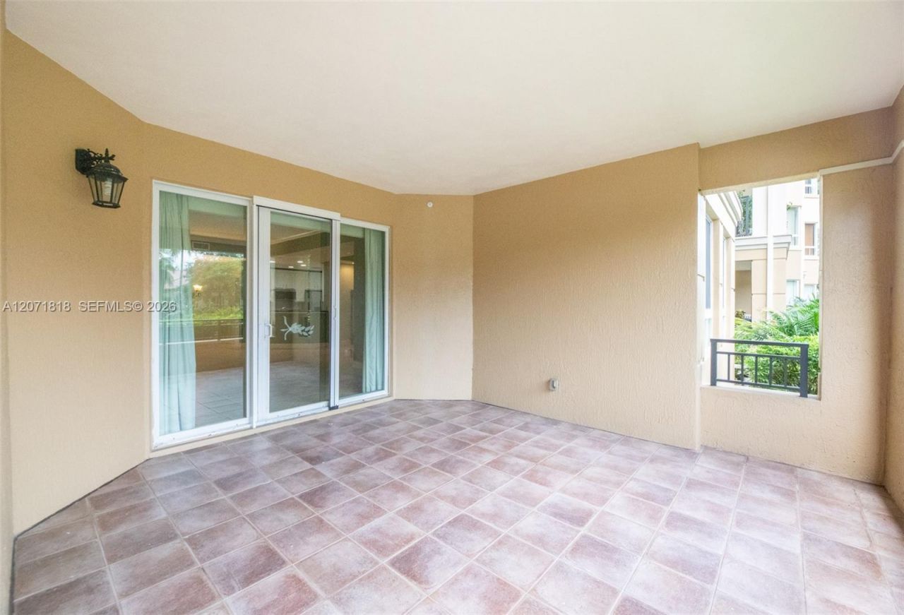16135 Emerald Estates Dr, Unit 165, Weston, FL 33331 Photo