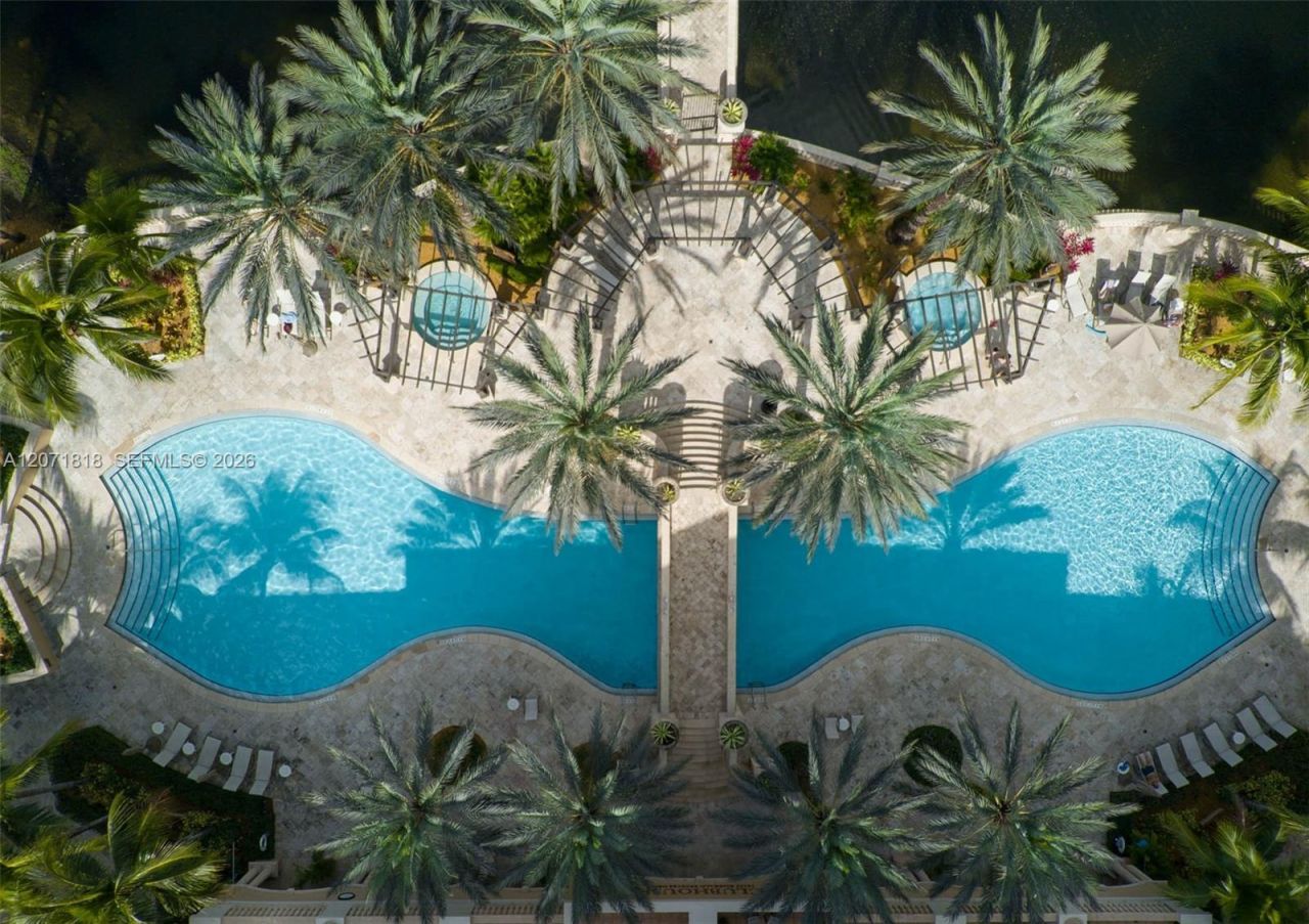16135 Emerald Estates Dr, Unit 165, Weston, FL 33331 Photo